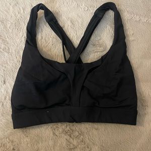 Black lululemon sports bra size 4